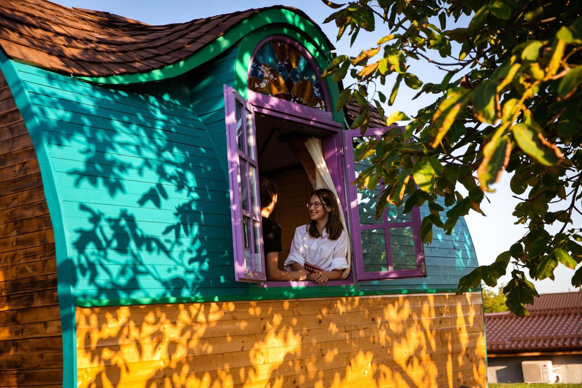 Central Tiny Houses Bucarest Esterno foto