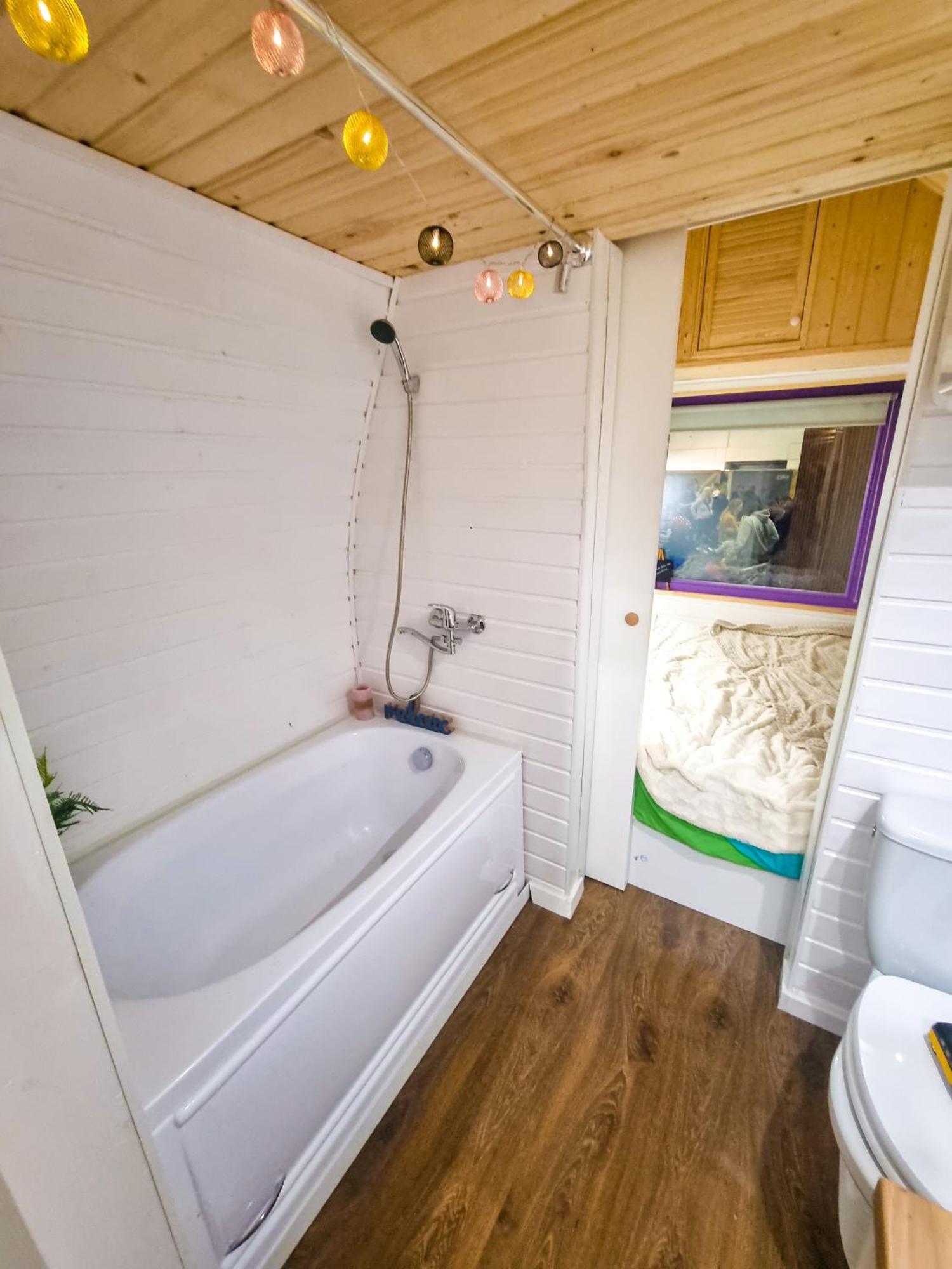 Central Tiny Houses Bucarest Esterno foto