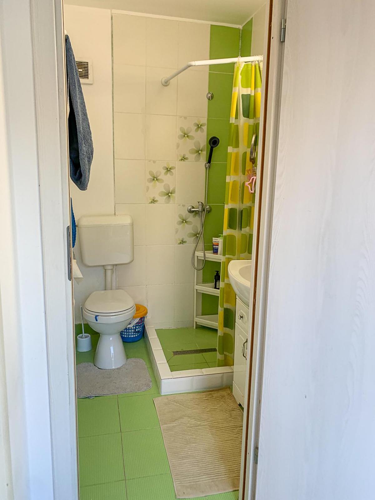 Central Tiny Houses Bucarest Esterno foto