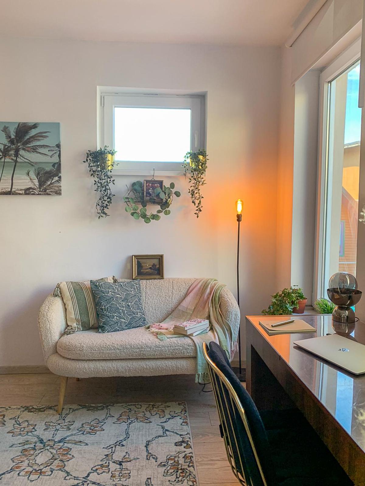 Central Tiny Houses Bucarest Esterno foto