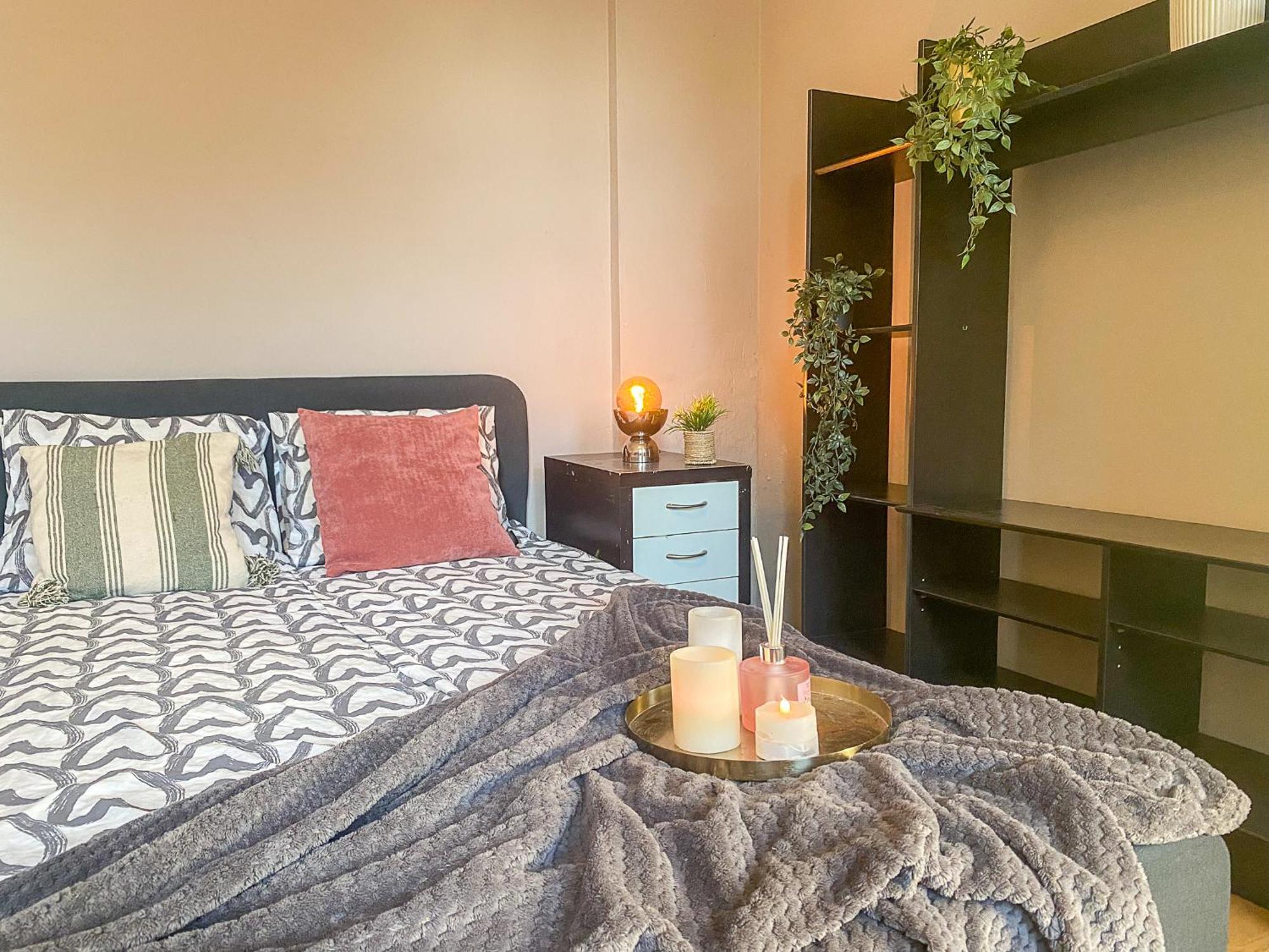 Central Tiny Houses Bucarest Esterno foto