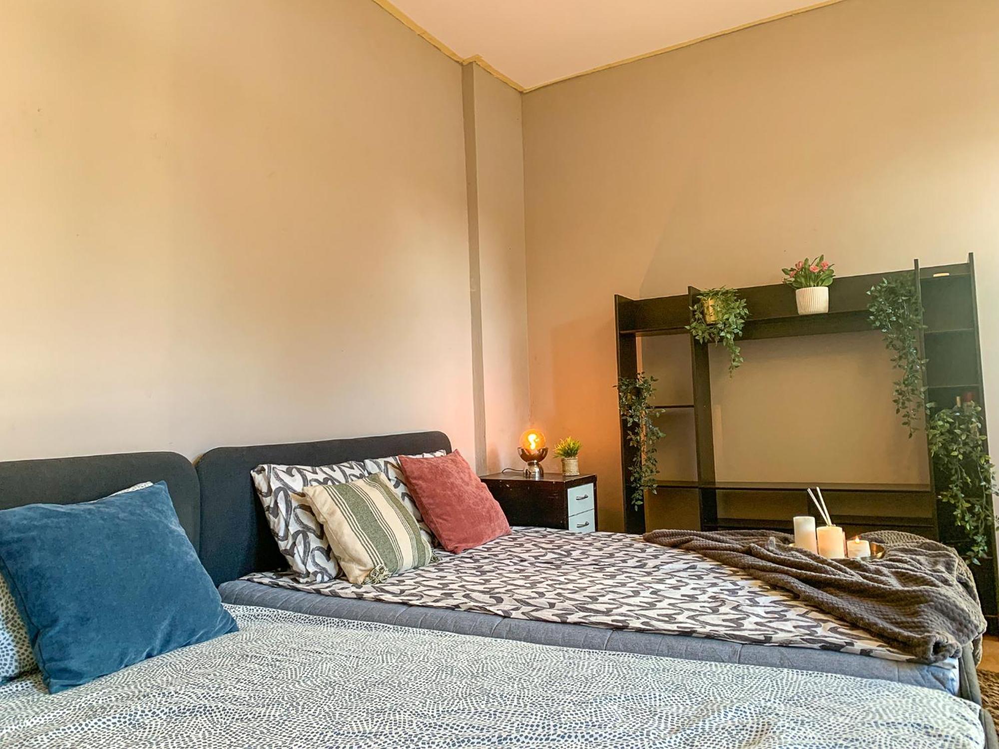 Central Tiny Houses Bucarest Esterno foto